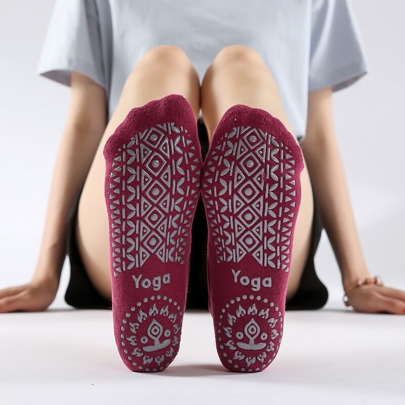 1Pair Yoga Socks for Women Non-Slip Grips Straps Bandage Cotton Sock Ideal for Pilates Pure Barre Ballet Dance Barefoot Workout