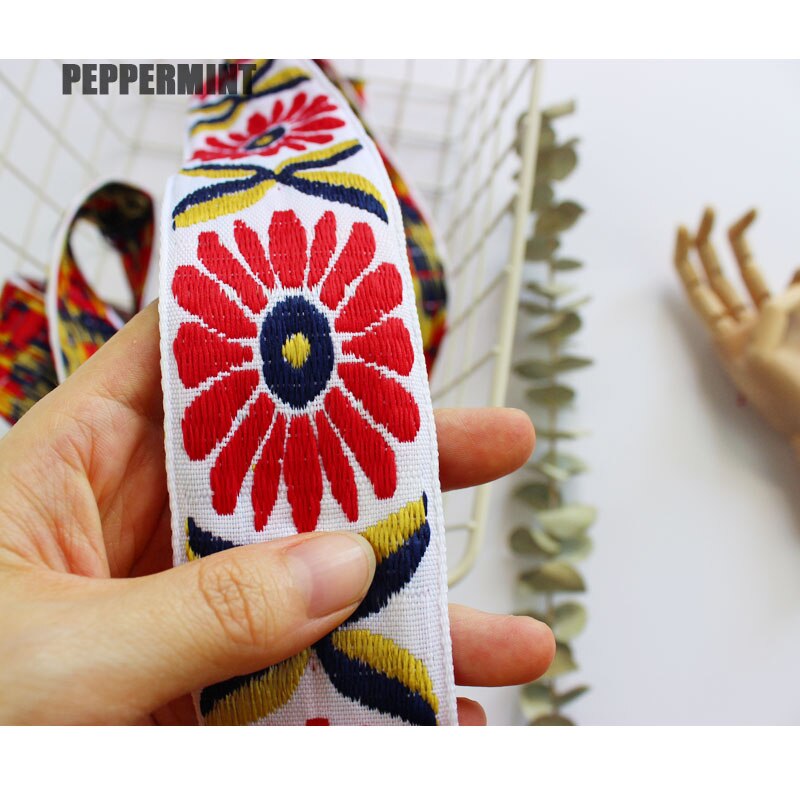 Tira de bordado de flores rojas de 5cm, cinta gruesa, recorte de encaje étnico, accesorios para ropa, bolsa de tela bordada