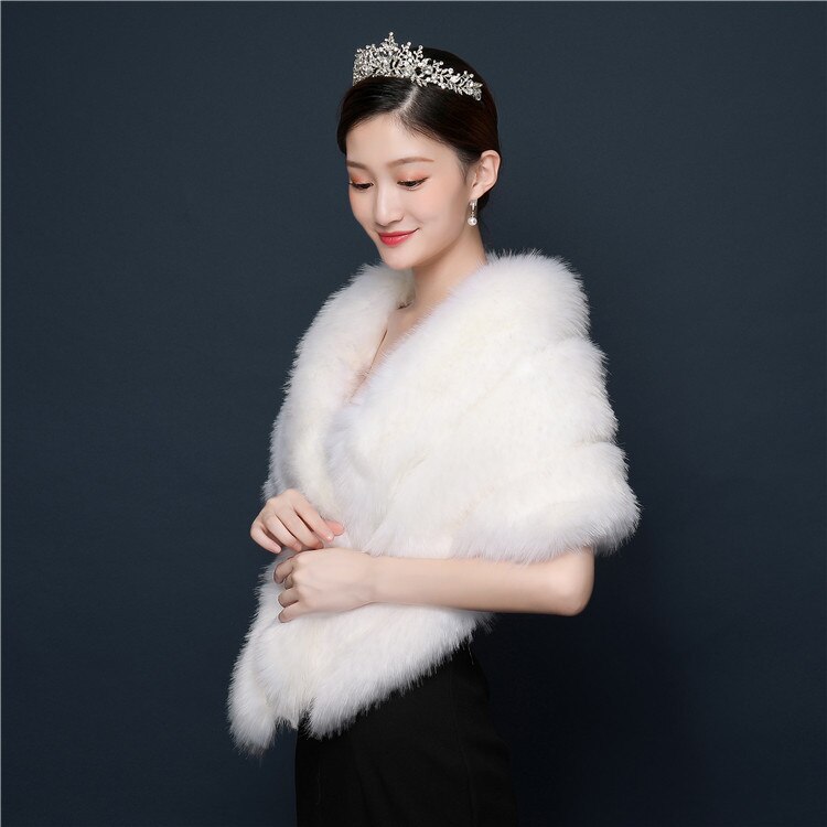 Accessoires de mariage pas cher blanc/fausse fourrure Capes de mariée à manches courtes boléro de mariage/enveloppes/châles