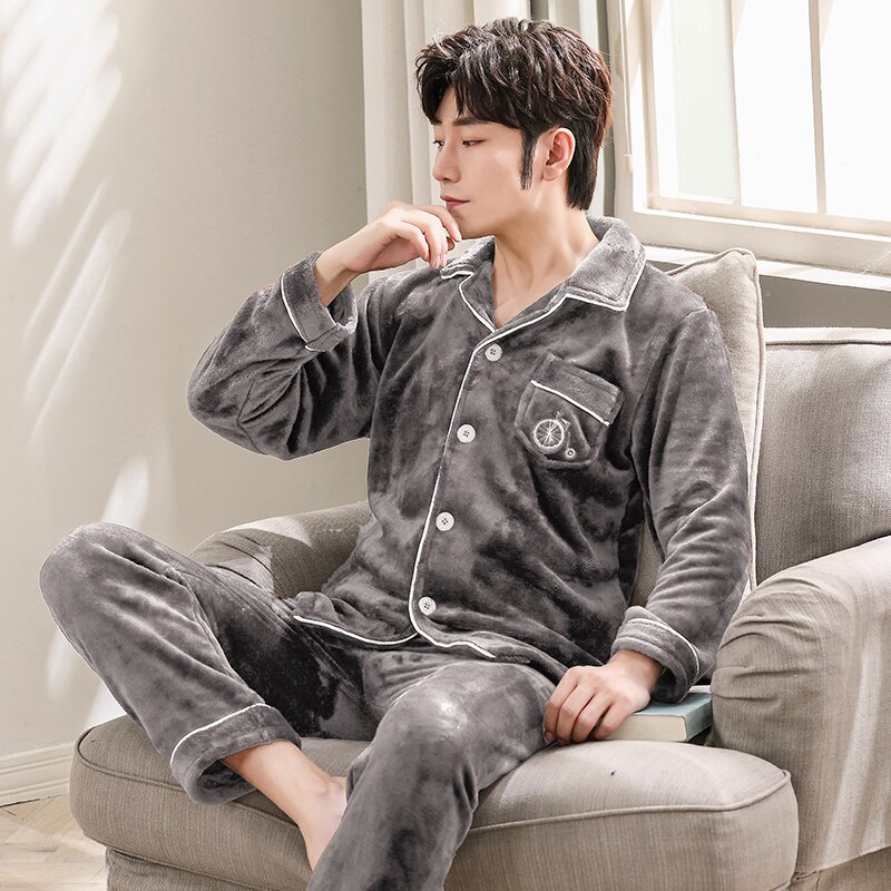 Men's Pajamas Winter Thick Velvet 3 Layer Padded Winter Warm Big Size Home Wear Long Sleeve Embossing Luxury Pyjamas Men Set