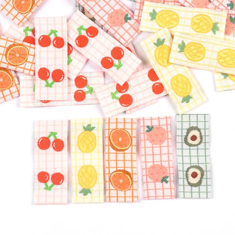 50 pz Carino ananas/Arancio Frutta Mista Etichette per Cucire Vestiti Borse FAI DA TE Ricami etichetta Indumento Accessori Fatti A Mano c2889: Nichel nero