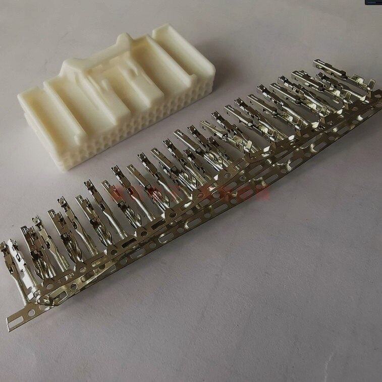 1pc for Toyota Corolla Nissan car dashboard plug connector 2X20 40PIN wire line cable male female housing: 1pc female 40pcs pin