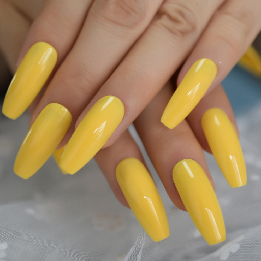 Quadrat Mittel Klassische Nagel Gelb Butter Vulgär Glänzend Banane Gel Nagel tipps Acryclic Künstliche Presse Auf NäGel: L5240