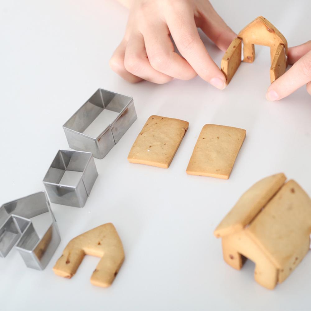 3pcs Christmas Gingerbread House Cookie Cutter Set Mini Christmas House Biscuit Cake Fondant Pastry Cutter Mold Xmas Baking tool