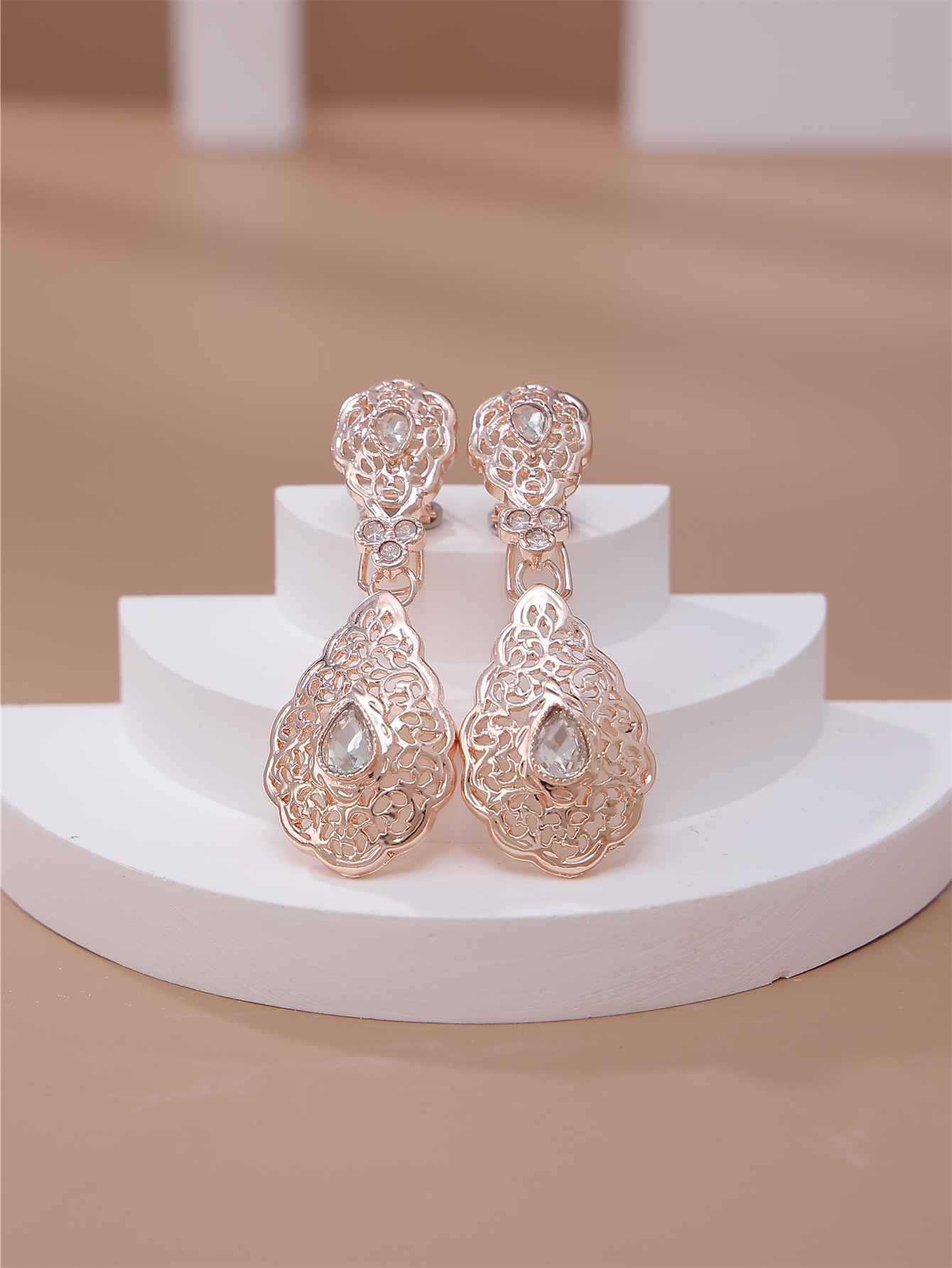 Pendientes decorativos nupciales marroquíes, joyería para las orejas de hueco, accesorios populares para mujeres para fiestas y festivales de bodas: Color amarillo claro