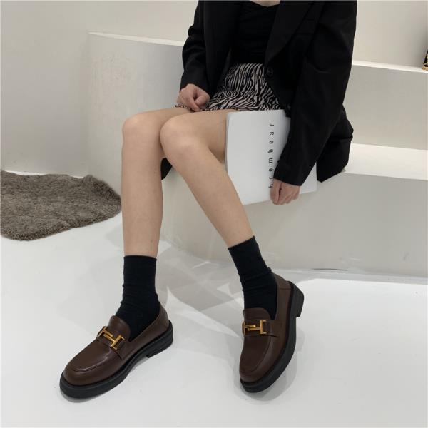 Bedstemor sko afslappet kvindelige sneakers træsko platform loafers med pels efterår oxfords kvinders lavvandede mund rund tå flade metal: 1 / 37