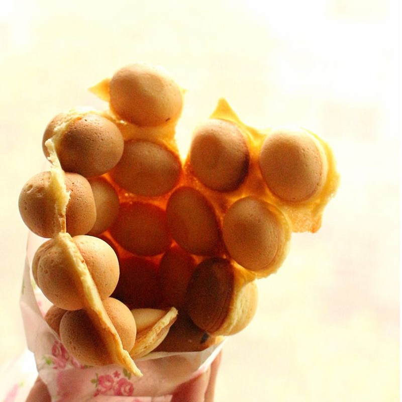 220V Electric Waffle Maker Egg Puff Machine Egg Cakes Maker Breakfast Maker