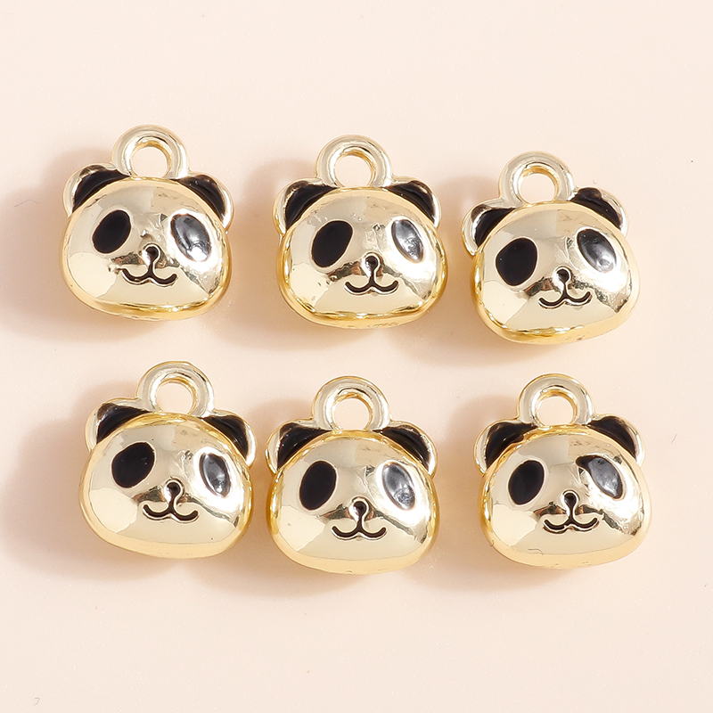 8 Uds. De bonitos colgantes de aleación chapados en oro con forma de estrella y Luna para hacer joyería DIY, accesorios hechos a mano, pendientes, collares,: Con recubrimiento de titanio