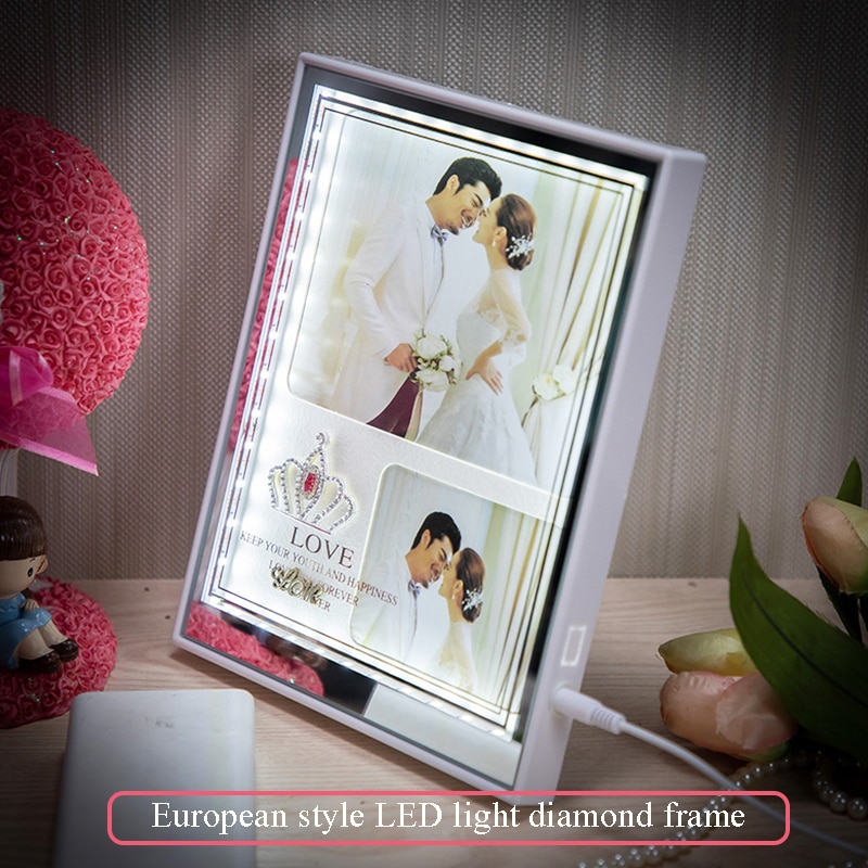 Table cadre photo de style japonais avec cadre blanc avec LED lumineux + USB, utilisée pour la décoration d'étude et l'affichage de photos 7 pouces