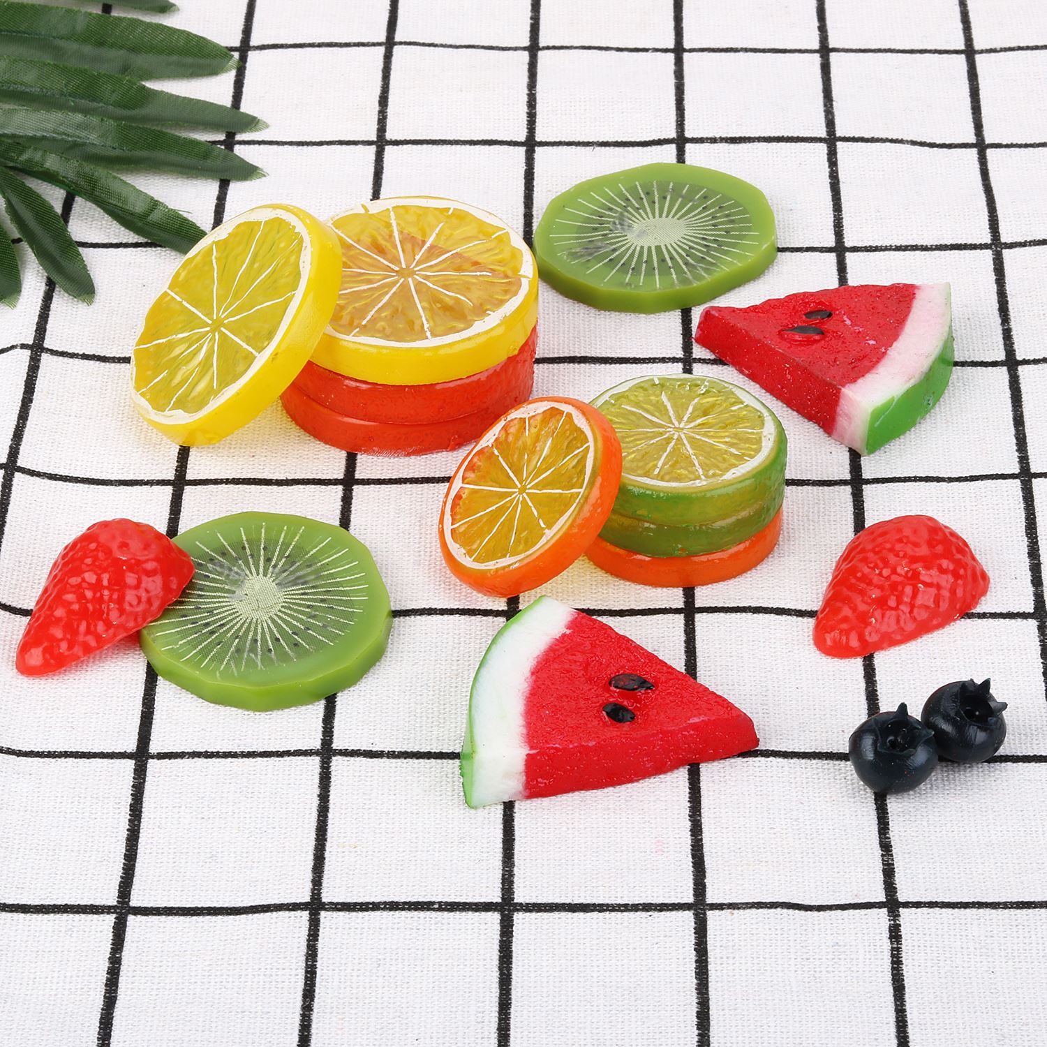 16PCS Artificial Fruit Assorted Simulated Artificial Fruit Slice Fruit Prop