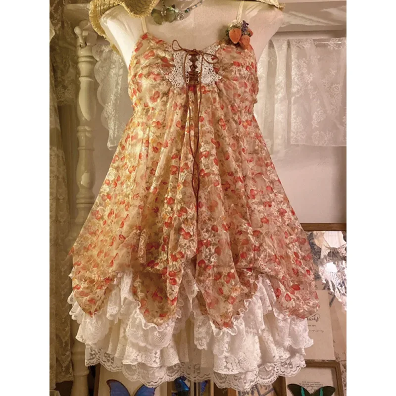 Entzückendes süßes Mädchen-Kleid mit Erdbeer-Blumenknospen, Spitzen-Minirock, trägerloses Kleid, Rundhalsausschnitt, keine Ärmel, chinesische AE Stock