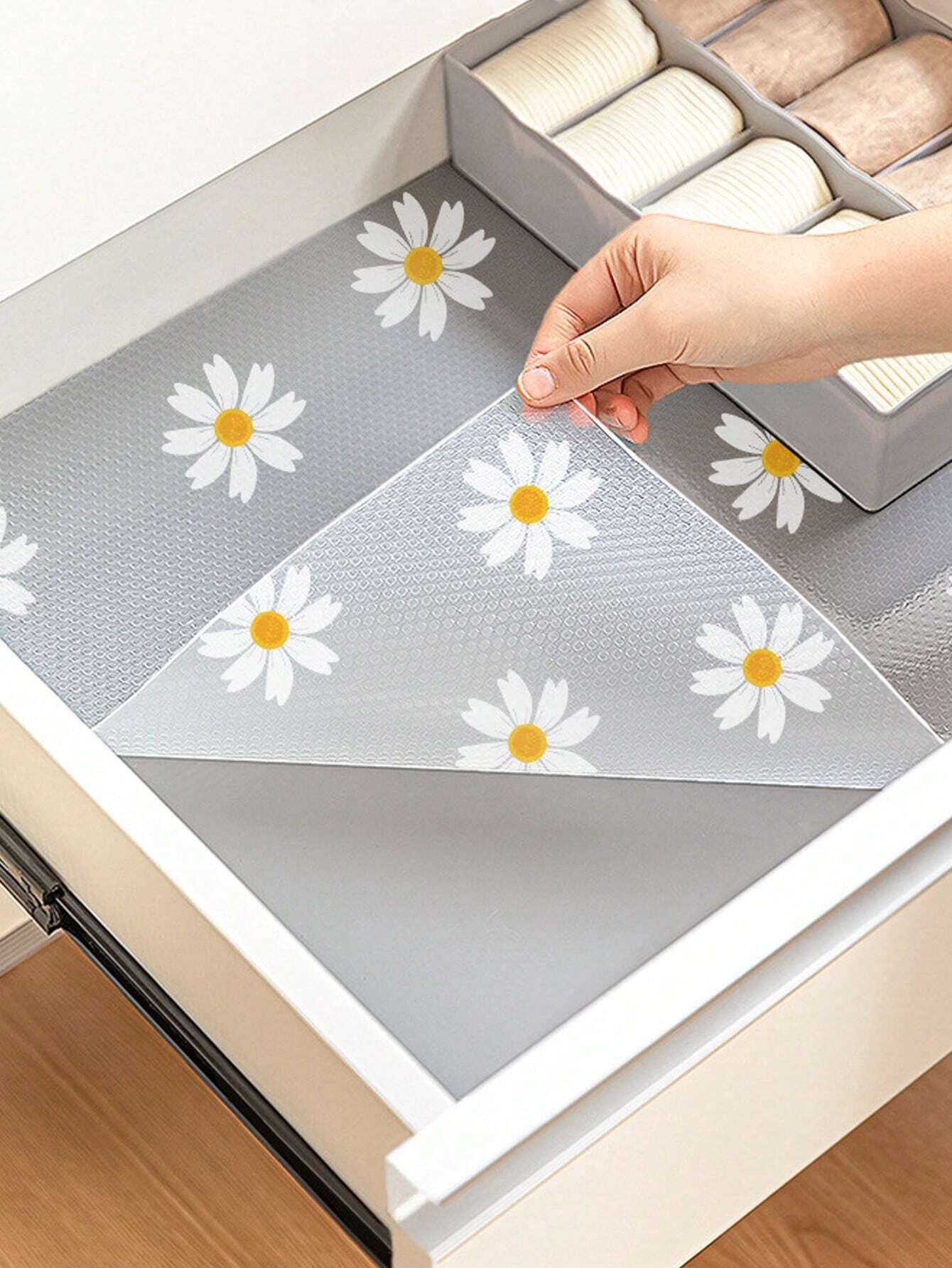 1 Rolle Gänseblümchen Regaleinlage für Küchenschränke, EVA, wasserdicht, Kühlschrankunterlage, Schrankmatte, einfache Tischsets, nicht klebende Schubladeneinlage