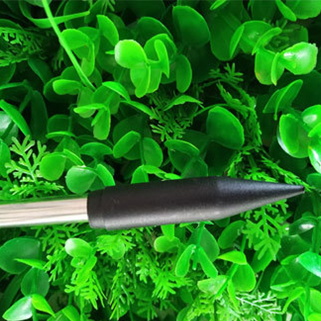 Solar Lily Flower Light Stake Solar Garden Lily Light Solar Flowers Backyard Decorative Light with 4 Flowers - Purple/White/Red