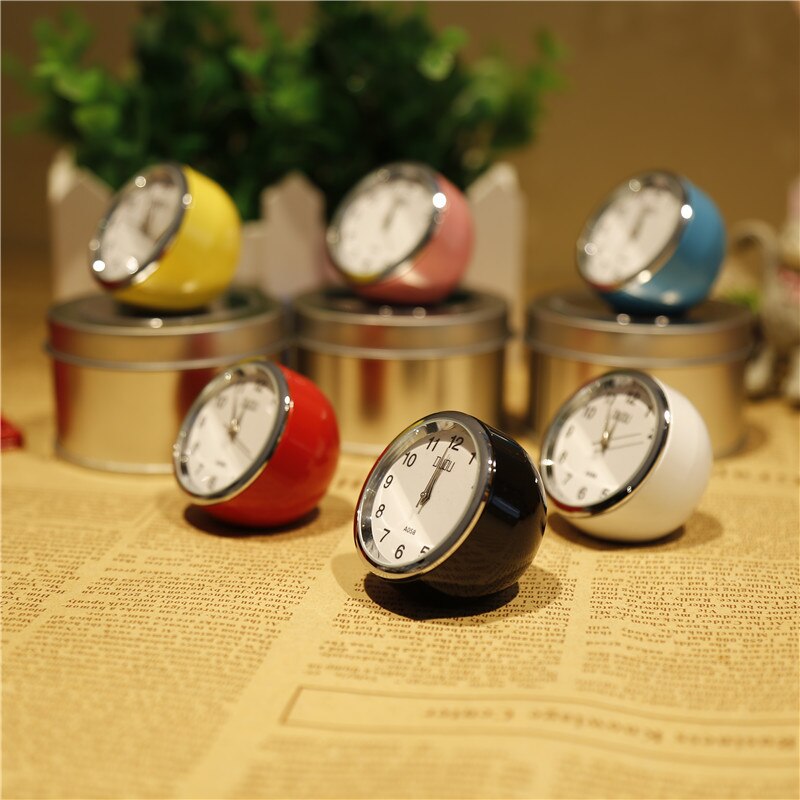 Retro Exquisite Mini Table Clock Multicolor Optional Circular Metal Table Clock Needle Desk Clock 4cm WY52619
