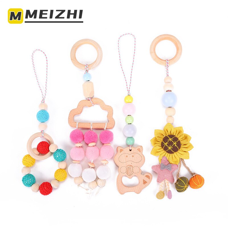 Meizhi Zachte Anti-Vallen Babykamer Decoratie Hanger Gekleurde Wol Kraal Soort Houten Ring Hanger Vier Stuk Kind molaire Speelgoed