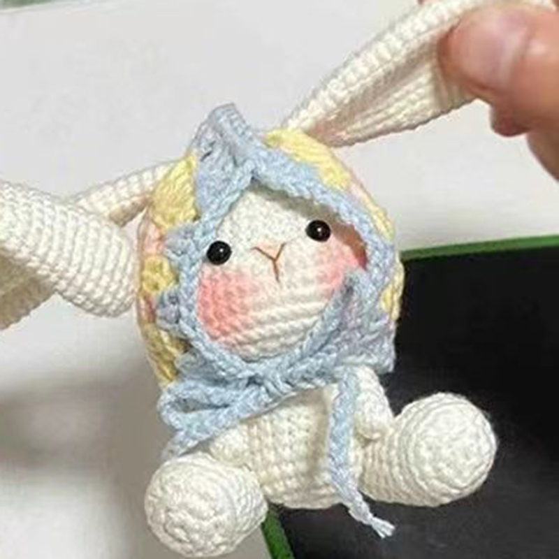 Pretty Rabbit Keychain Crochet Materials Set Kit Amigurumi Knitting Doll Hook Art and Crafts Birthday Backbag Decor Pendant