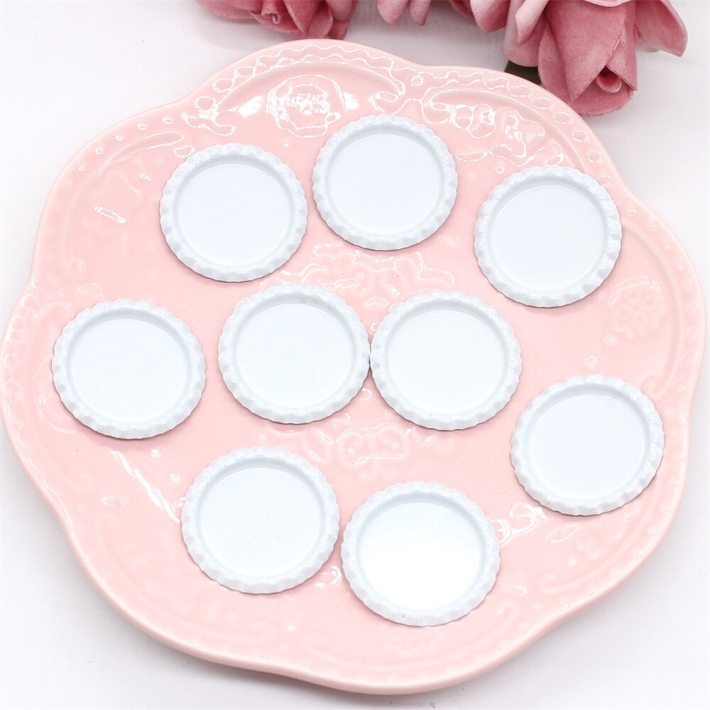 KSCRAFT Bottle Crown Caps 20 Flattened Bottle Caps With 20pcs Glitter Epoxy Dot Stickers For Crafting Bows Pendant: white