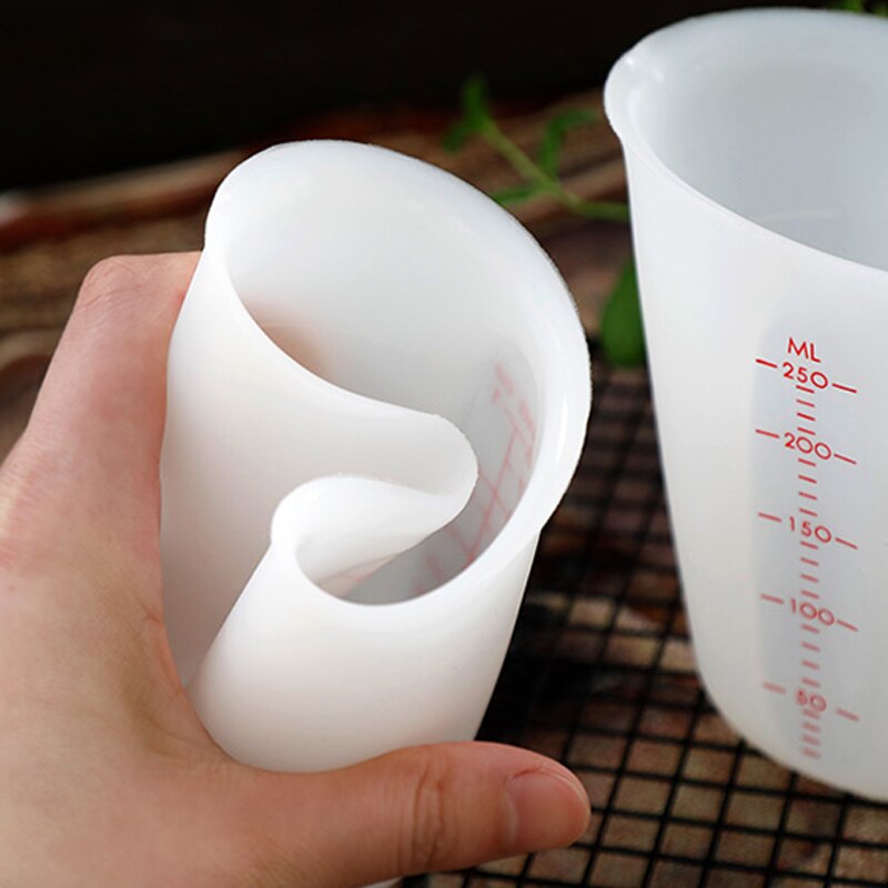 Silicone Measuring Cup Flexible Liquid Measure Cup Graduated Silicone Beaker Mixing Split Cup for Baking Kitchen Measuring Tools