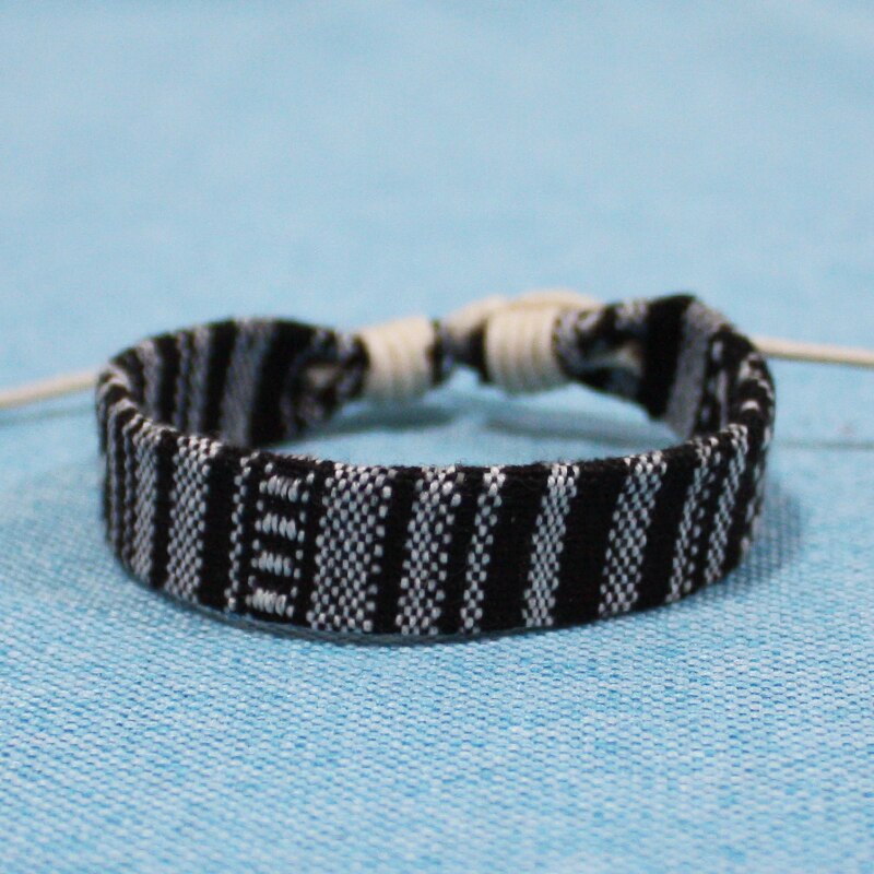Pulsera Bohemia hecha a mano de estilo étnico para mujer, brazalete de tela trenzada de algodón con patrón étnico, pulseras tejidas bohemias: Black
