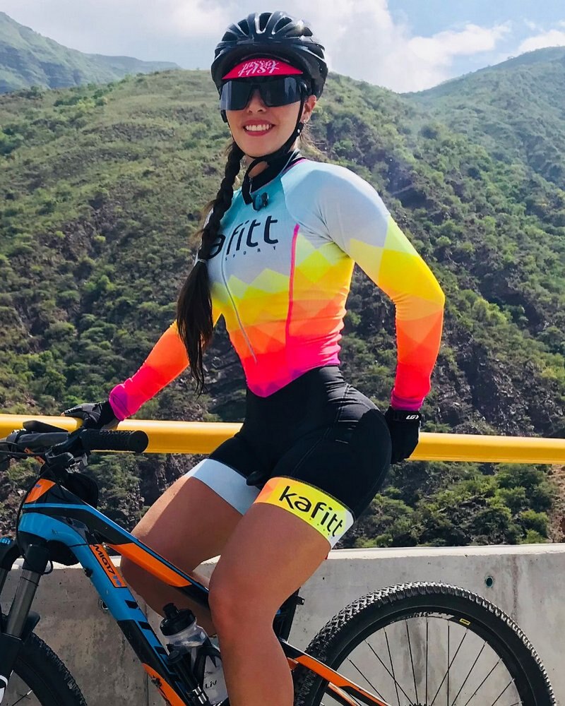 Combinaison de cyclisme pour femmes, combinaison de vélo, 9D, avec coussin intégré, veste longue,