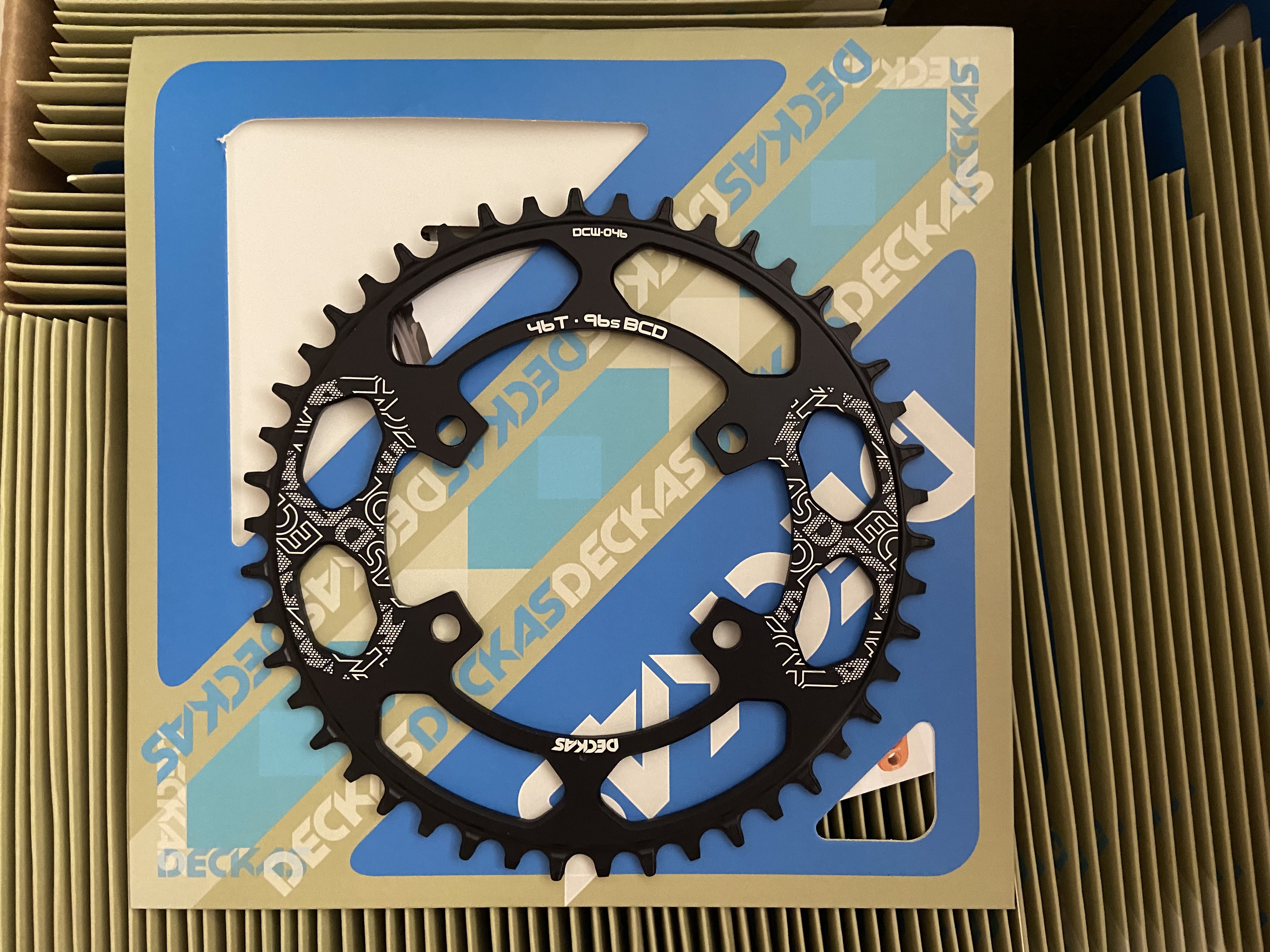 DECKAS-platos y bielas redondos asimétricos para bicicleta de montaña, 96BCD, 40T, 42T, 44T, 46T, 48T, 50T, corona, compatible con M6000, M7000, M4100, M5100: Borgoña