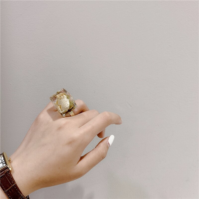AOMU nuevos exagerados grande geométrico cuadrado transparente resina flores secas anillos de apertura para joyería de las mujeres: 2