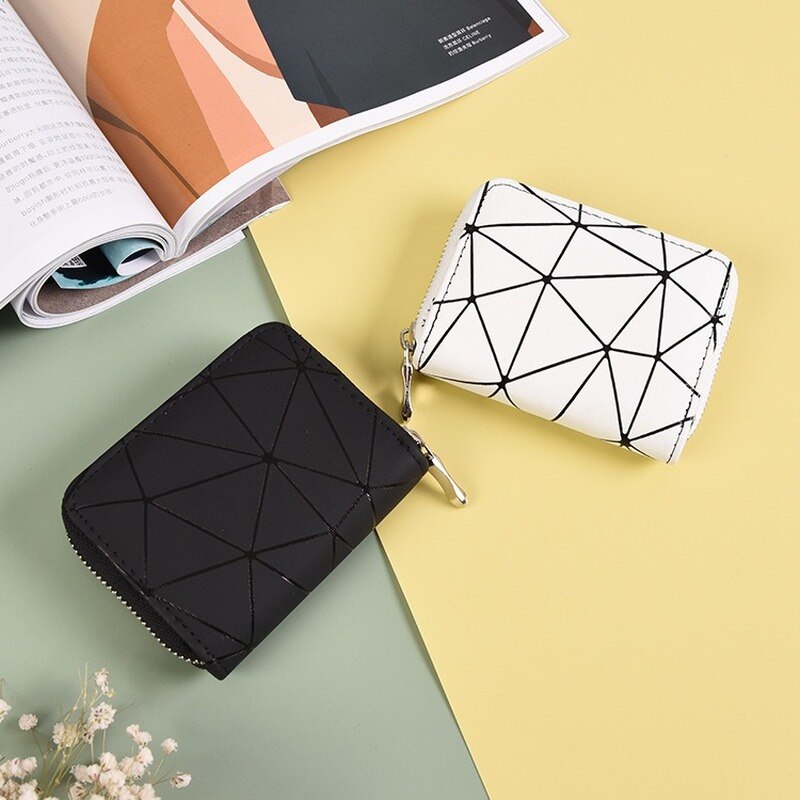 Simple Ladies Wallet Women&#39;s Wallet Made of Leather Female Diamond Short Wallet Wrist Strap Zipper Wallet Mobile Phone Bag