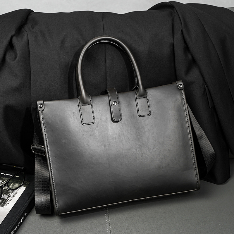 Retro Briefcase Men Handbags Shoulder Bags Business File Crossbody Bag Luxury Leather Men's Briefcase Large Capacity Laptop Bags: black