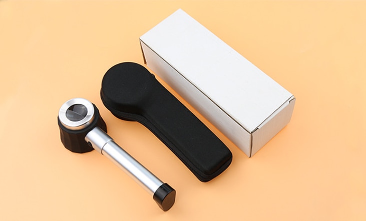 10X magnifying glass with light magnifier Portable optical stamp Jade jewelry diamond old man reading kid outdoor Dermatoscopy