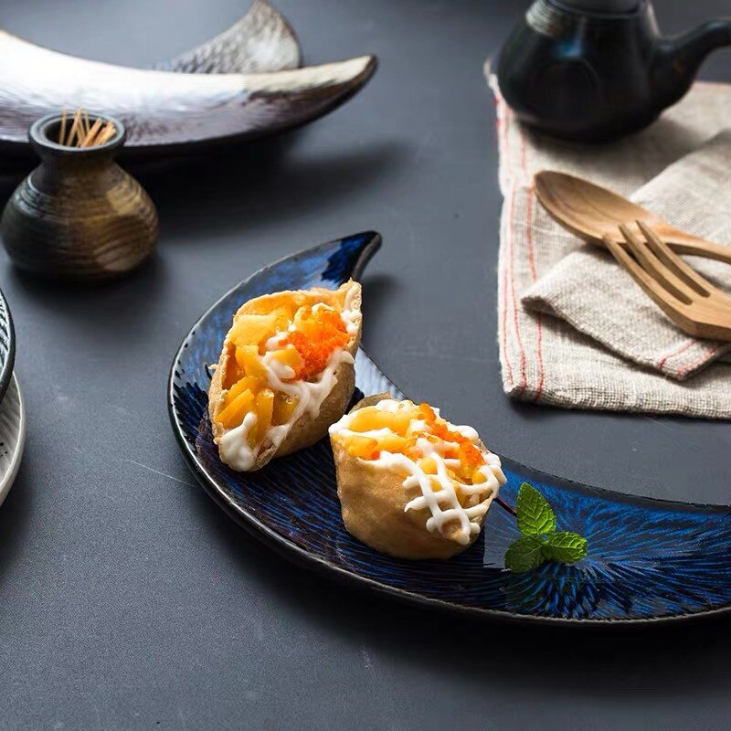 Japanilaistyylinen keraaminen ruoka-astia sushilautanen epäsäännöllinen retro kuun muotoinen välipalalautanen jälkiruokalautanen keittiöastiasto