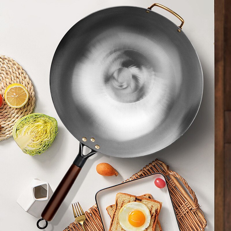 Sartén de Wok de hierro fundido, Wok tradicional chino antiadherente con asas de madera resistentes al calor, ollas de cocina de Gas, utensilios de cocina