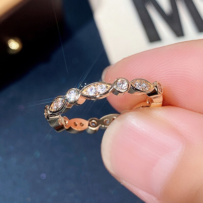 Huitan – bague de mariage Chic en zircone cubique pour femmes, rond bleu/blanc, Simple et délicat, bijoux à la: 6 / F1356