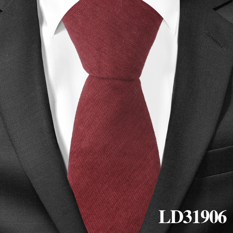 Männer Baumwolle Krawatten lässig Anzüge Dünne Krawatte Gravatas Solide Grün Mens Krawatten Für Geschäft 7 cm Breite Hochzeit Männer krawatten: LD31906