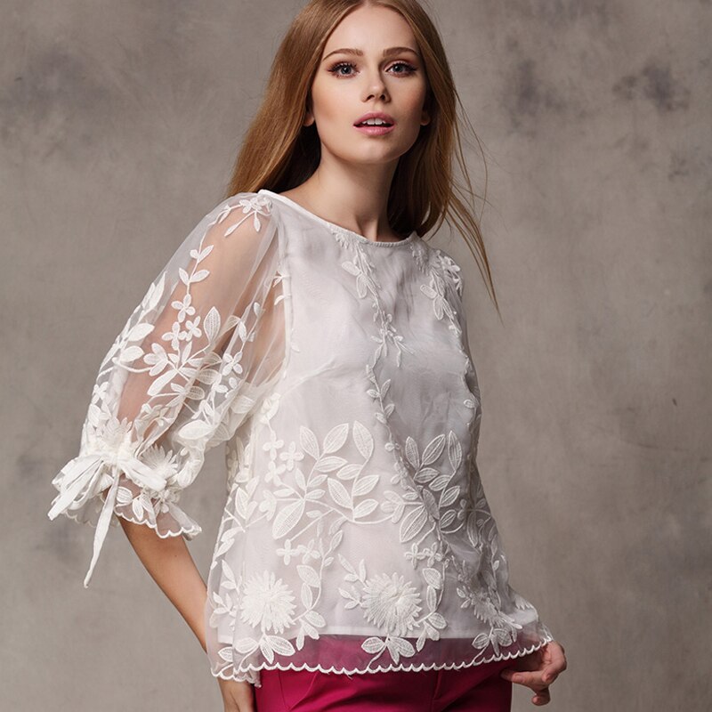 Mujer Primavera Verano cuello redondo media manga volantes encaje flor blusa bordado Shivering Chiffon señora ropa blanca FS0518