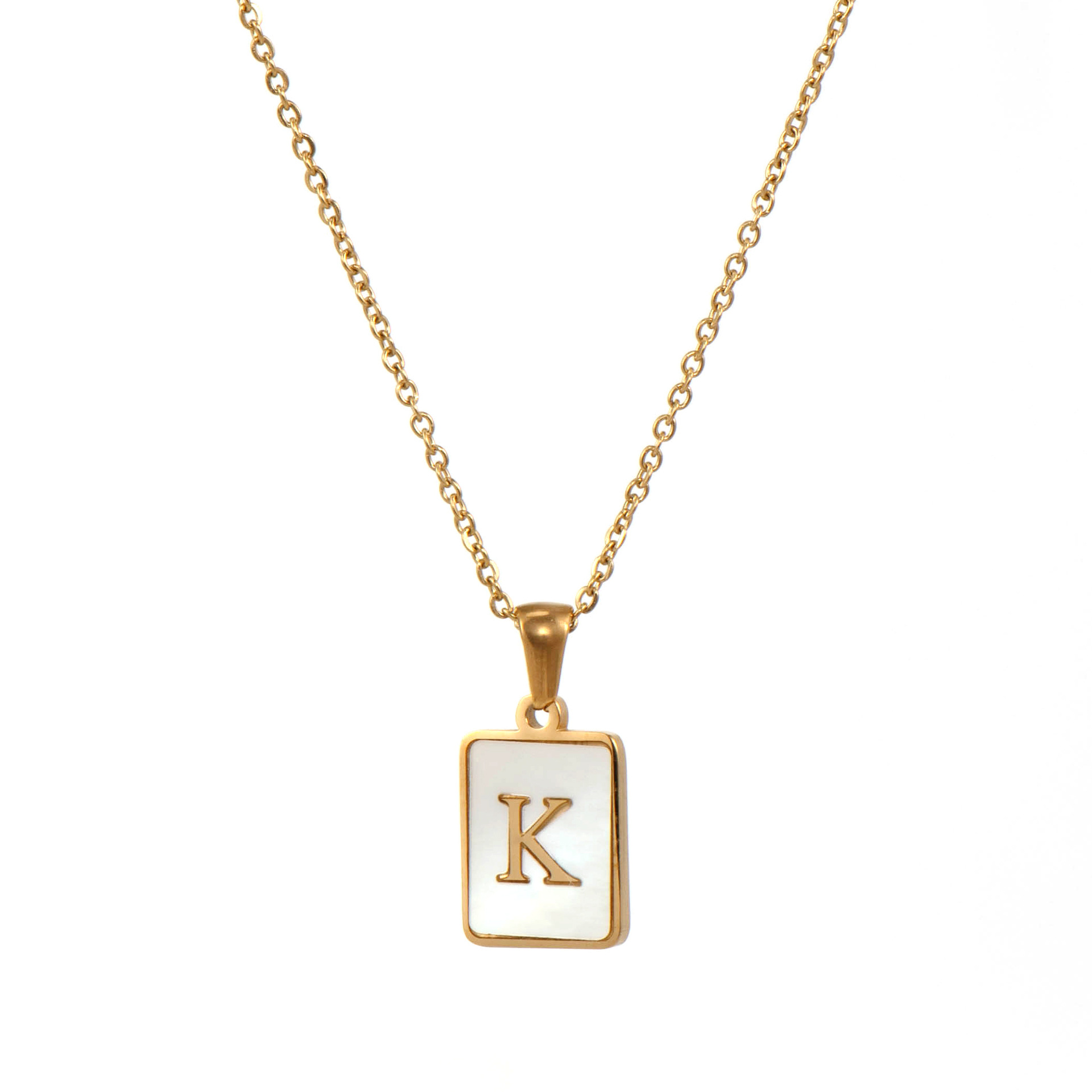 E.B.belle Collar con inicial minimalista de concha de nácar de acero inoxidable sin deslustre, collar con letras chapadas en oro para mujer