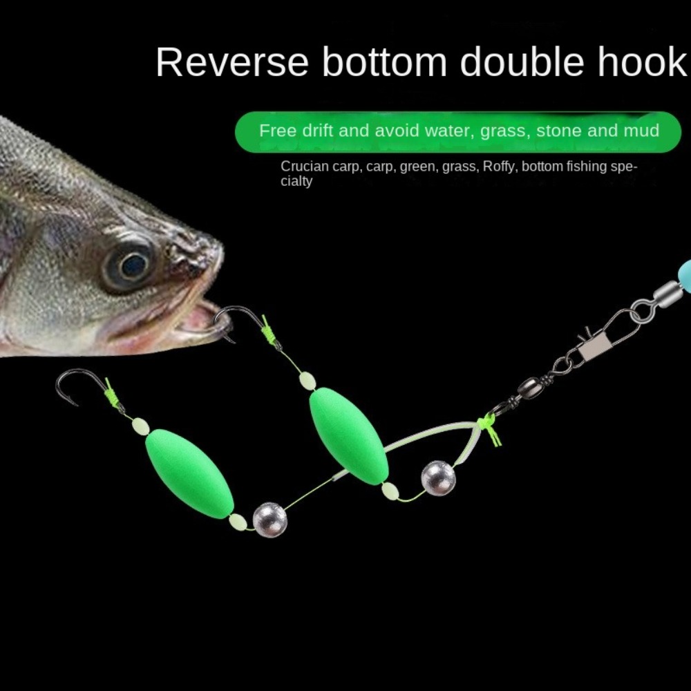 Pêche : lot de 13 leurres + boîte, très bon état - Sport