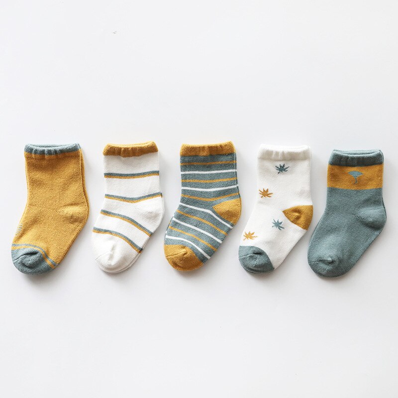 5 pares / lot Meias bebê Outono-Inverno do bebé da menina Meias para o infante da criança dos desenhos animados Cotton animal listrado Sock sokken: leaf
