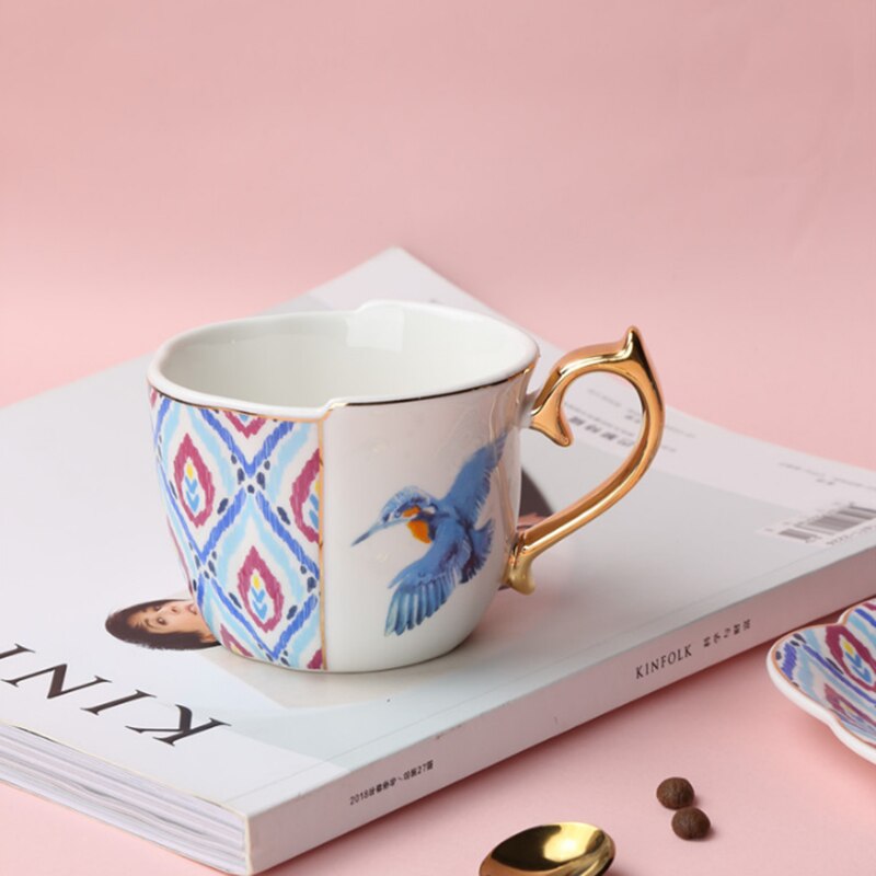 Style Luxury Coffee Cup And Saucer Set With Gold Handel Ceramic Cappuccino Afternoon Tea Cup Tea Set With Spoon