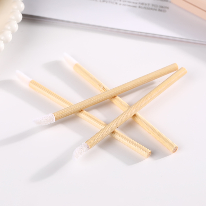 50 Stück Wimpernbürsten mit Bambusgriff, Lippenpinsel, Wattestäbchen, Lippenstift-Gloss-Applikatoren, Wimpernverlängerungs-Make-up-Tools