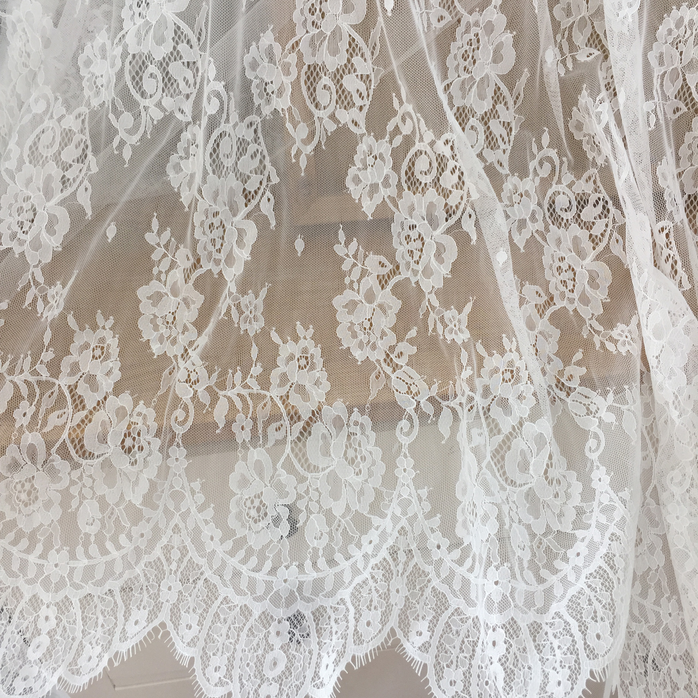 3 Meter Bridal Chantilly Kant Stof, Lingerie Kant, Wimper Bruiloft Kant Stof, Bruids Kant Stof, zachte, Chantilly