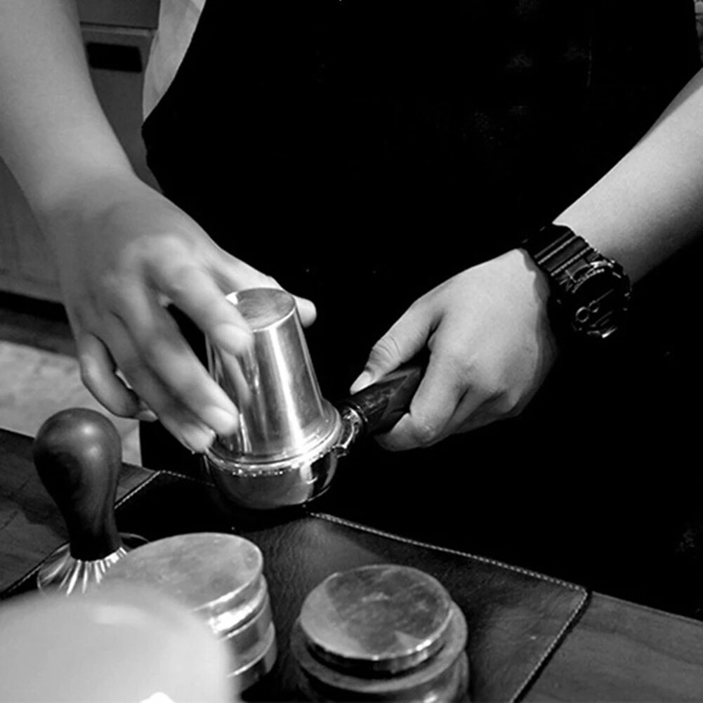 YUESIKJ Dosatore Caffè 58 Mm In Acciaio Inox Per Macchina Espresso - Manico Con Alette Per Macinino