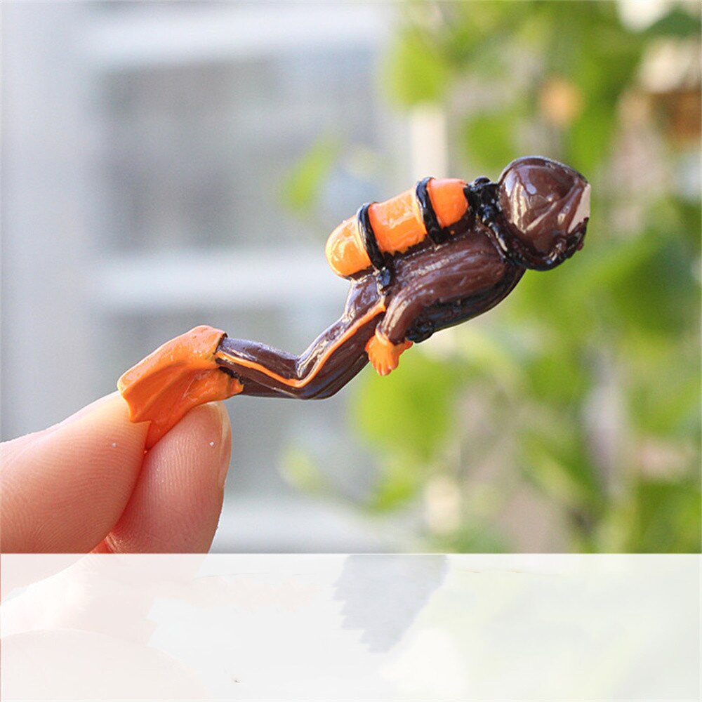 Resin Character Diver Model Treasure Treasure Box Fish Tank Decoration Marine Aquarium Aquascape Decorative Ornaments: Brown
