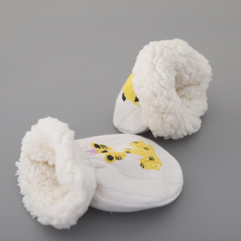 Guantes cálidos de invierno para bebés, manoplas de lana gruesas antiarañazos para niños y niñas de 0 a 6 meses