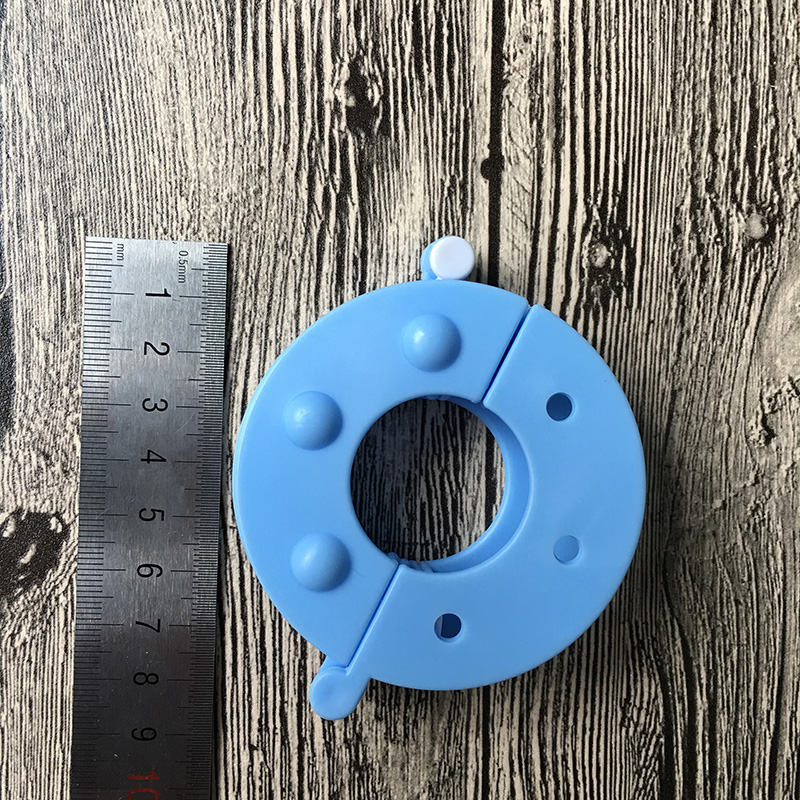 4 eri kokoa pompon kudontakone fluff pallo kudos neulecraft neulonta itse neula askartelutyökalu lankasarja söpöjä työkaluja pomponeja: 7cm