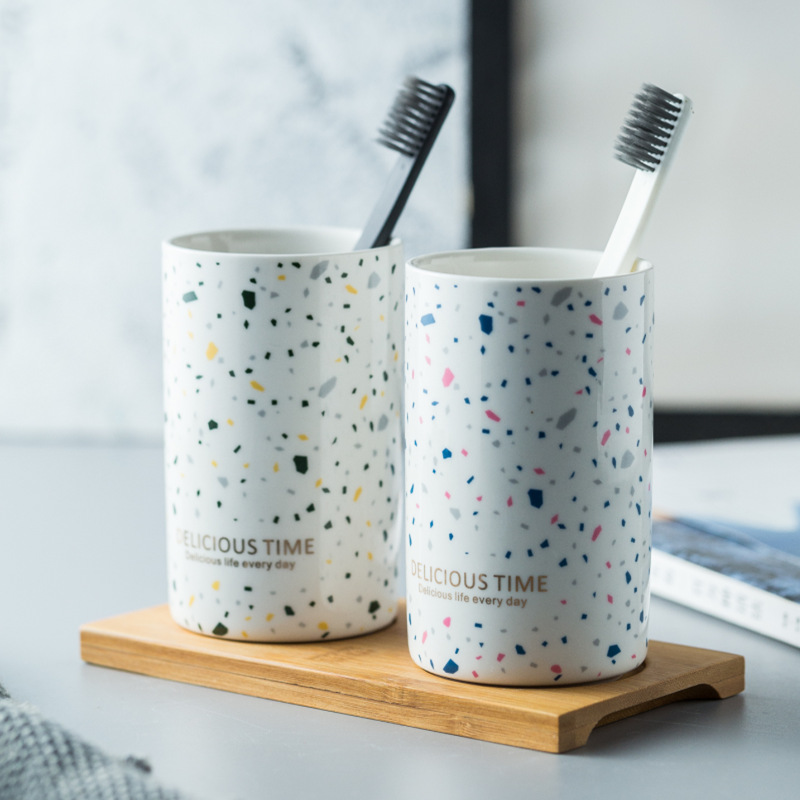 Simpel nordisk keramik vaskekop terrazzo badeværelsessæt tandbørsteholder tandbørste opbevaringsholder