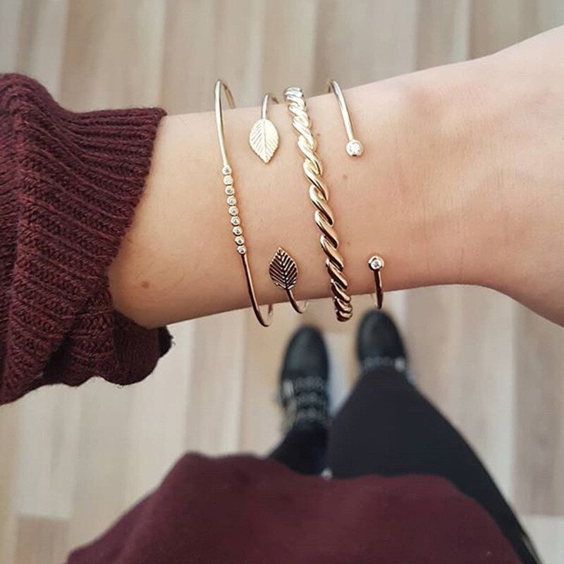 WUKALO Charm 4 stks/set Damesmode Kristal Cirkel Blad Ketting Gouden Kleur Gesimuleerde Parel Armband Set Party Bruiloft Sieraden