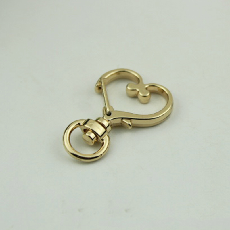 Gancho a presión con forma de corazón metálico, Clips de estilo, para portón de primavera, correa de cuero para mascotas, llavero de cincha, 1 Uds.: Dorado