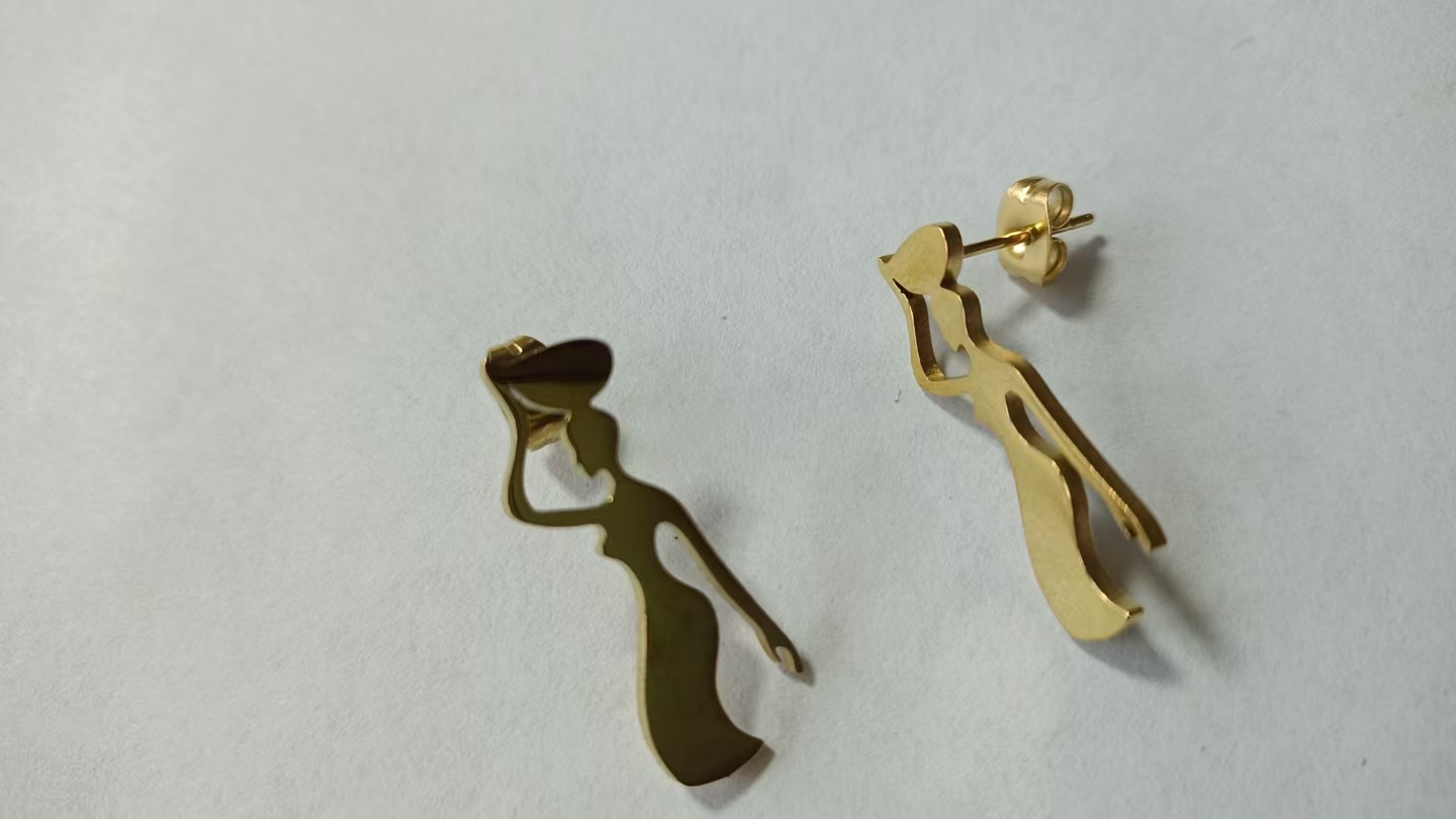 Charms brugerdefinerede afrikanske adinkra symboler vedhæng øreringe til kvinder gye nyame rustfrit stål charme etniske smykker ghanesiske: Guld / Antik sølv