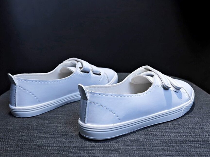 Sommarskor kvinna ledigt pu läder grunt enkla kvinnor vardagligt blommiga vita skor sneakers som andas