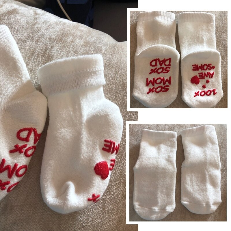 Calcetines para bebé con frases bonitas, de algodón, para niños y niñas, calzado cálido antideslizante, accesorios para bebé, para niños, color blanco